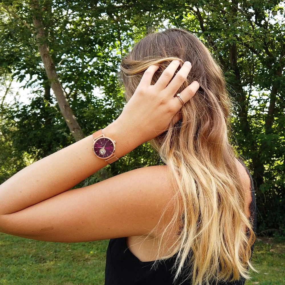 Montre Femme AUTOMATIC Cadran Framboise Bracelet Acier Doré- Rose 4 Montre Femme AUTOMATIC Cadran Framboise Bracelet Acier Doré- Rose – Image 2