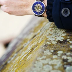 Montre Homme GAIUS Cadran Bleu Bracelet Cuir Brun -Pierre Lannier Magasin De Vente DSC00861 retouchee2 redimensionnee 1000x1000 crop